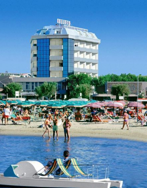 Гостиница Hotel Nettuno  Каттолика